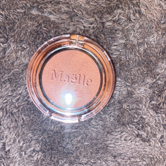 Ipsy glam bag including makeup - Picture 7 of 9